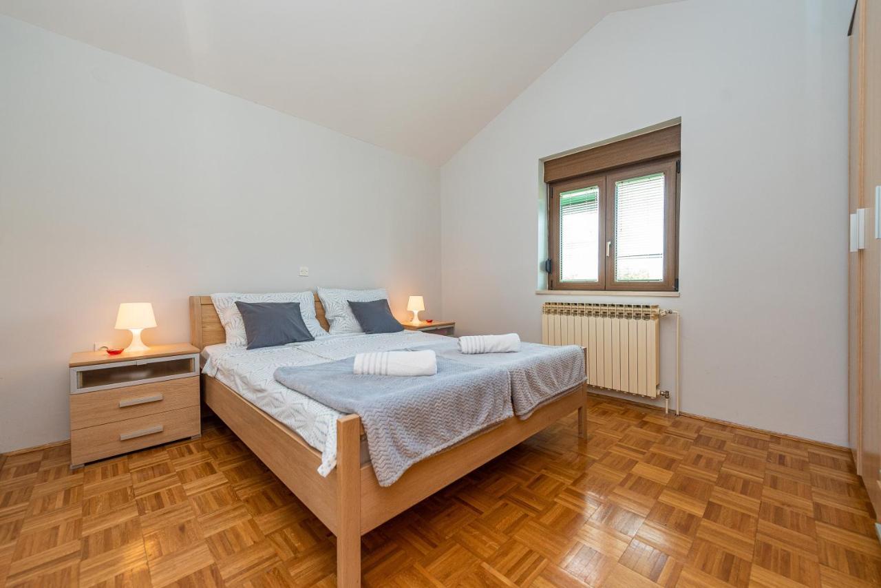 Vila Luna Apartments Zadar Extérieur photo